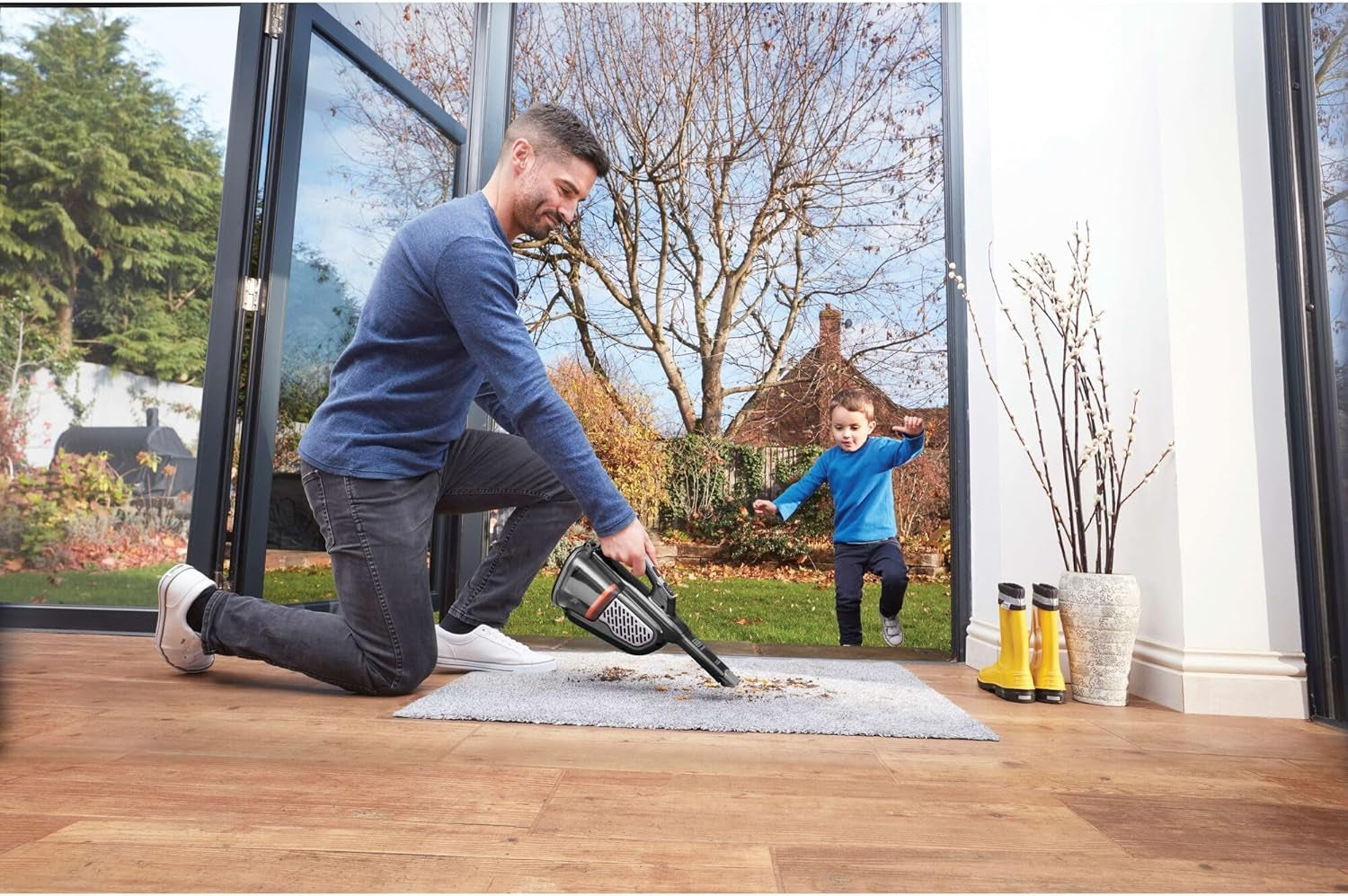 Dustbuster Portable Vacuum Cordless Handheld, Small Hand Vacuum Cleaner for Dorm Home and Car, Powerful 20V Advancedclean+ (HHVK515J00FF)