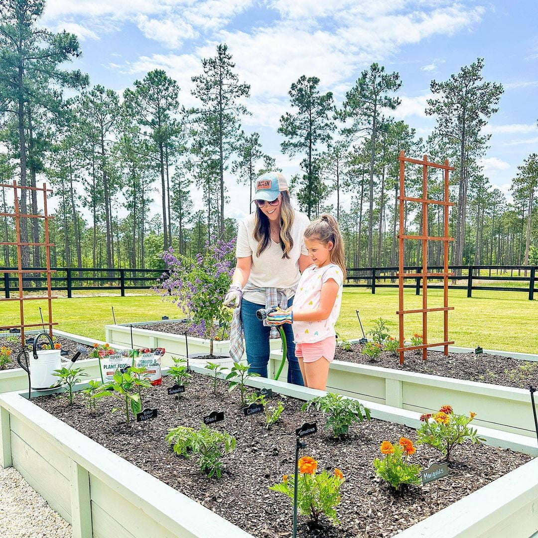 (10 Pack)  5/8-Inch X 50-Foot Light Duty Garden Hose